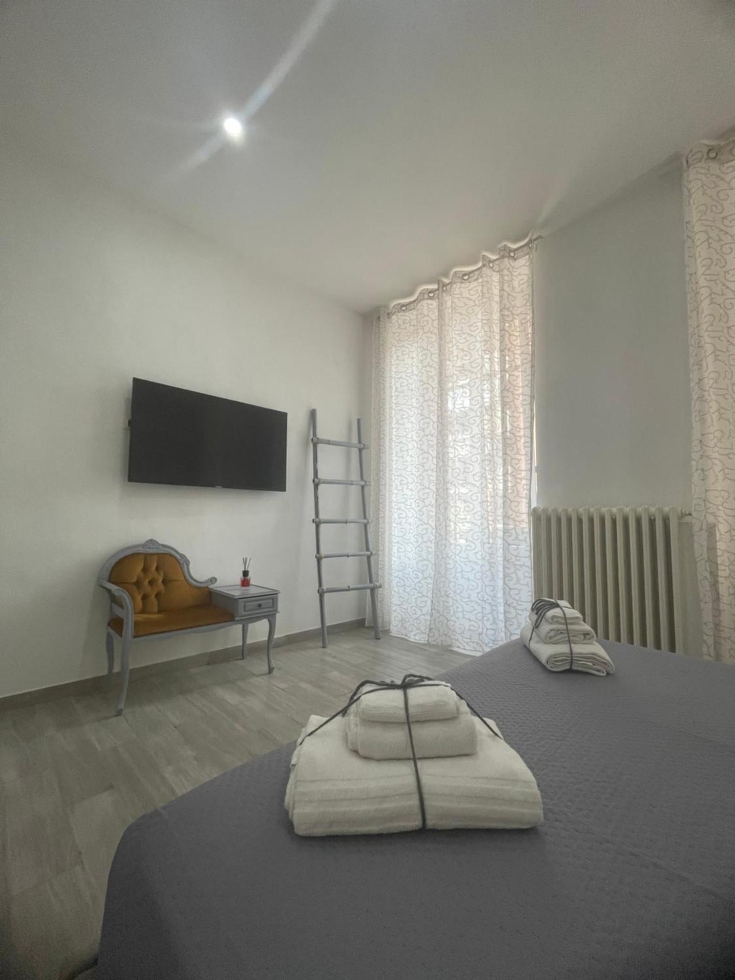 Apartament La Casa Nel Viale Asti Zewnętrze zdjęcie