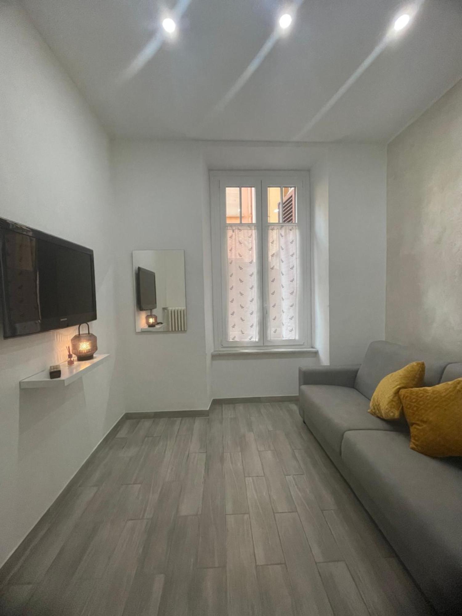 Apartament La Casa Nel Viale Asti Zewnętrze zdjęcie
