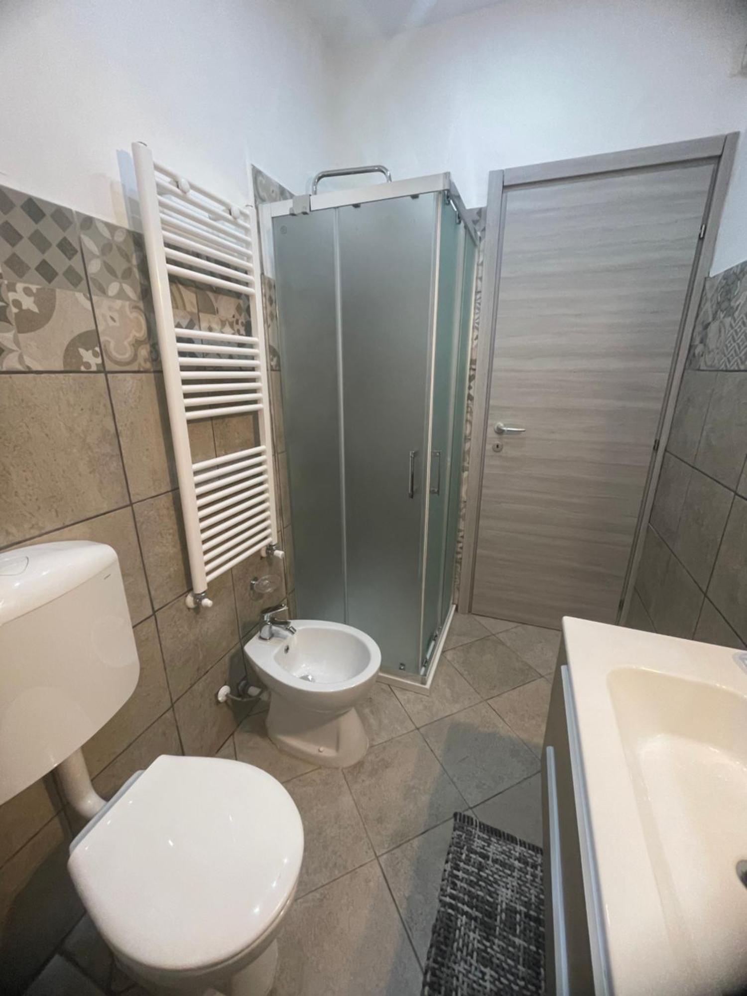 Apartament La Casa Nel Viale Asti Zewnętrze zdjęcie